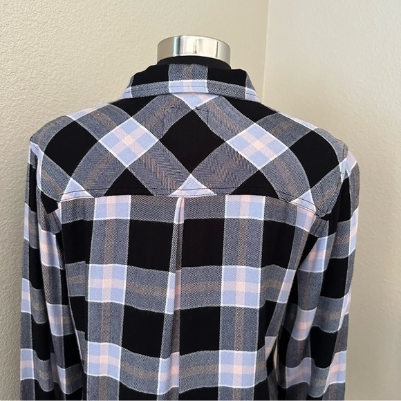 Rails Hunter in Onyx Perwinkle Blush Button Up Long sleeves Cowgirl Shirt Size M - Picture 10 of 14